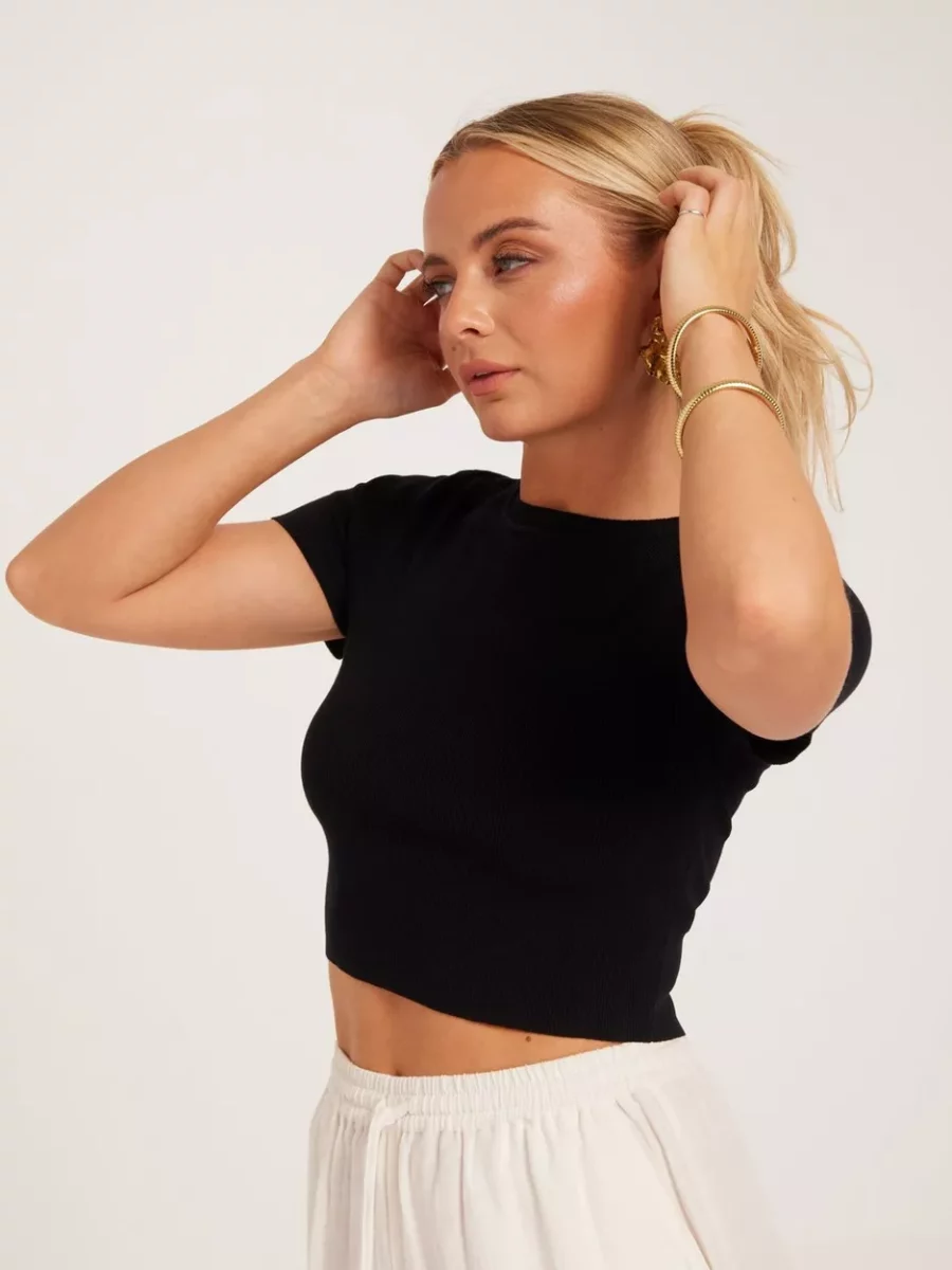 Jdy Black Crop Top for Women at Nelly GOOFASH
