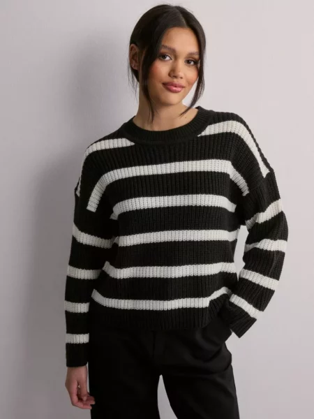 Jdy - Woman Knitted Sweater Black at Nelly GOOFASH