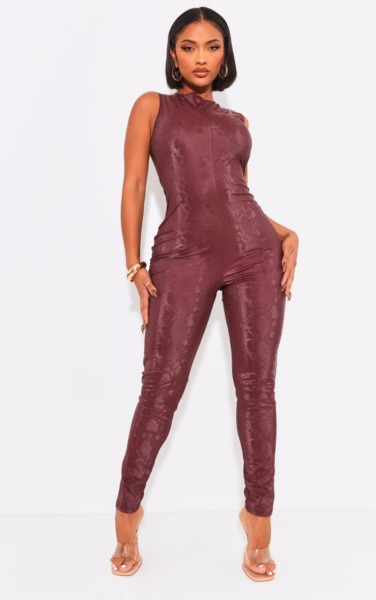 Jumpsuit in Burgundy for Woman from PrettyLittleThing GOOFASH