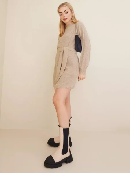 Knitted Dress in Cream - Nelly GOOFASH