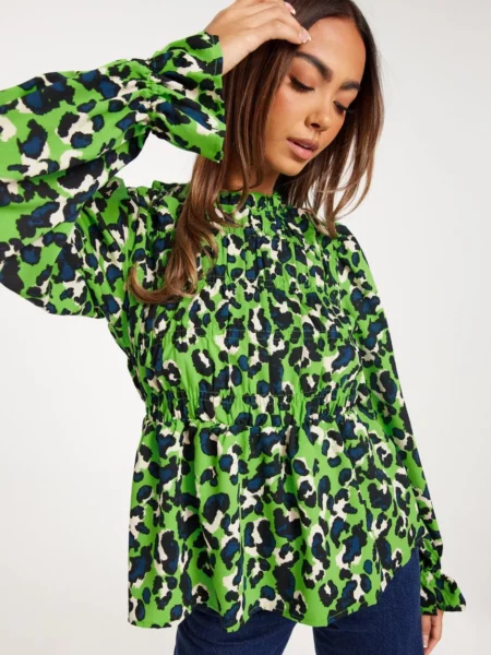 Ladies Blouse Green Nelly - Pieces GOOFASH
