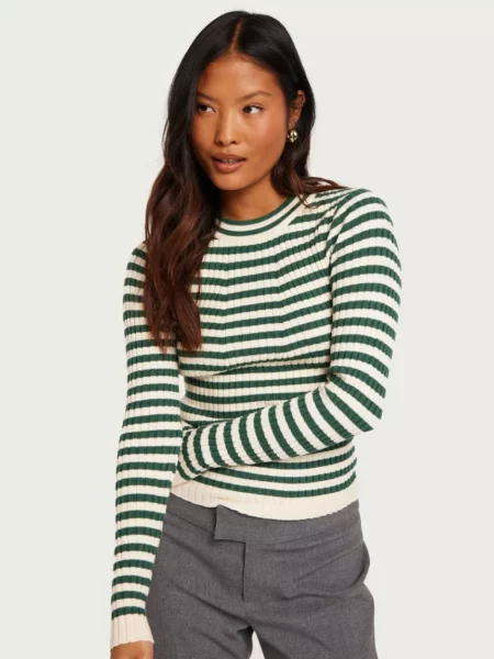 Ladies Green Knitted Sweater - Nelly GOOFASH