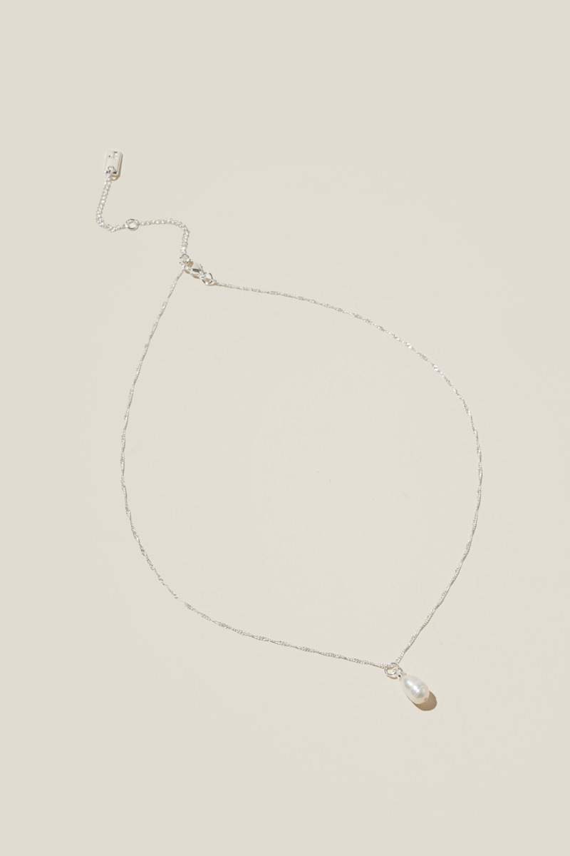 Ladies Necklace in Silver at Cotton On GOOFASH