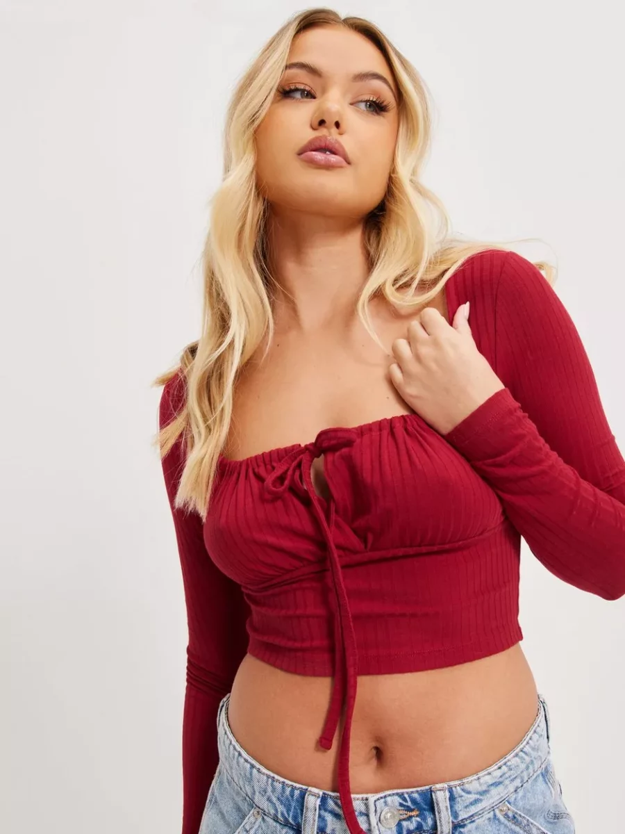 Ladies Red Crop Top from Nelly GOOFASH