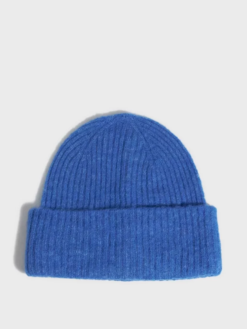Lady Beanie in Blue Selected - Nelly GOOFASH