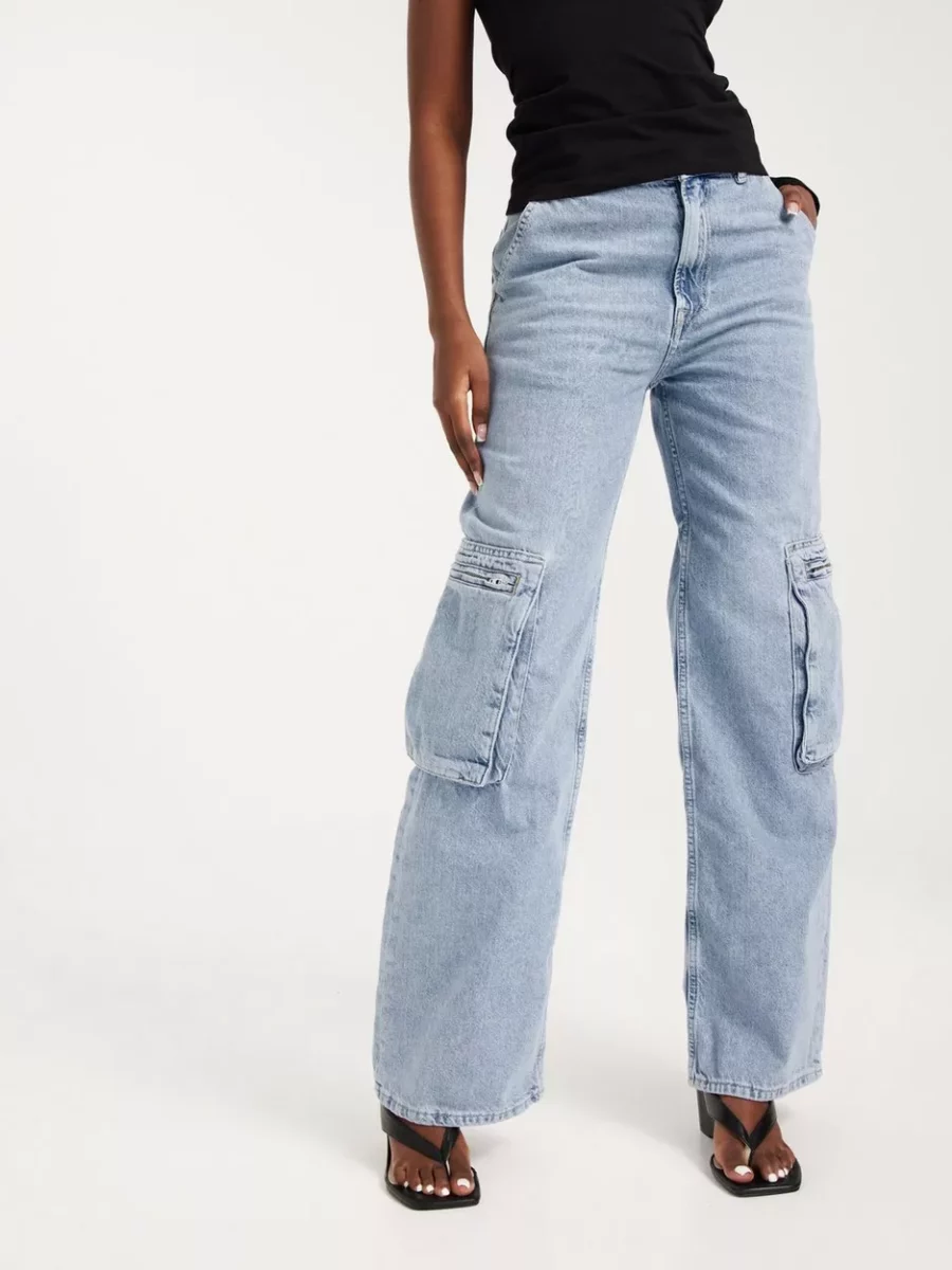 Lady High Waist Jeans in Blue Nelly Only GOOFASH