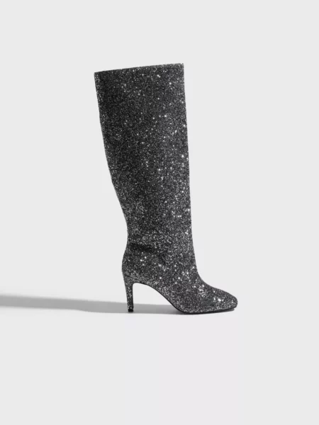 Lady Knee High Boots in Silver - Nelly GOOFASH