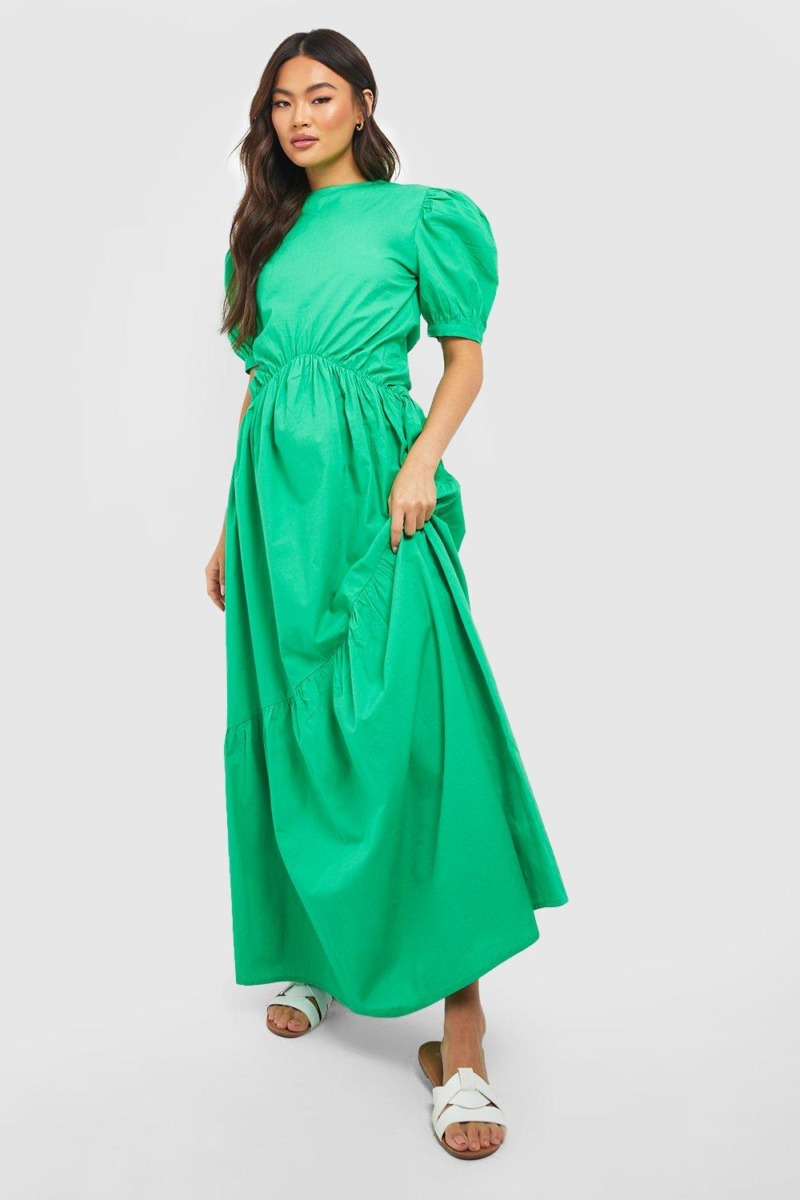 Lady Maxi Dress in Green by Boohoo GOOFASH