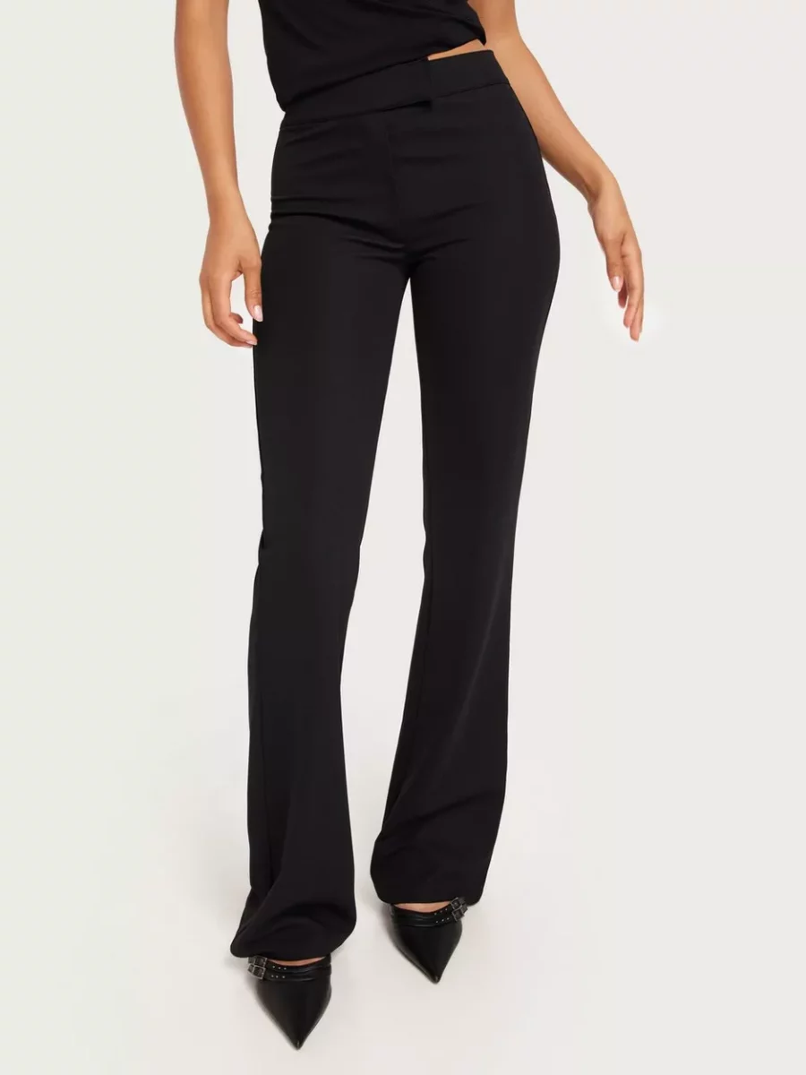 Lady Trousers Black at Nelly GOOFASH
