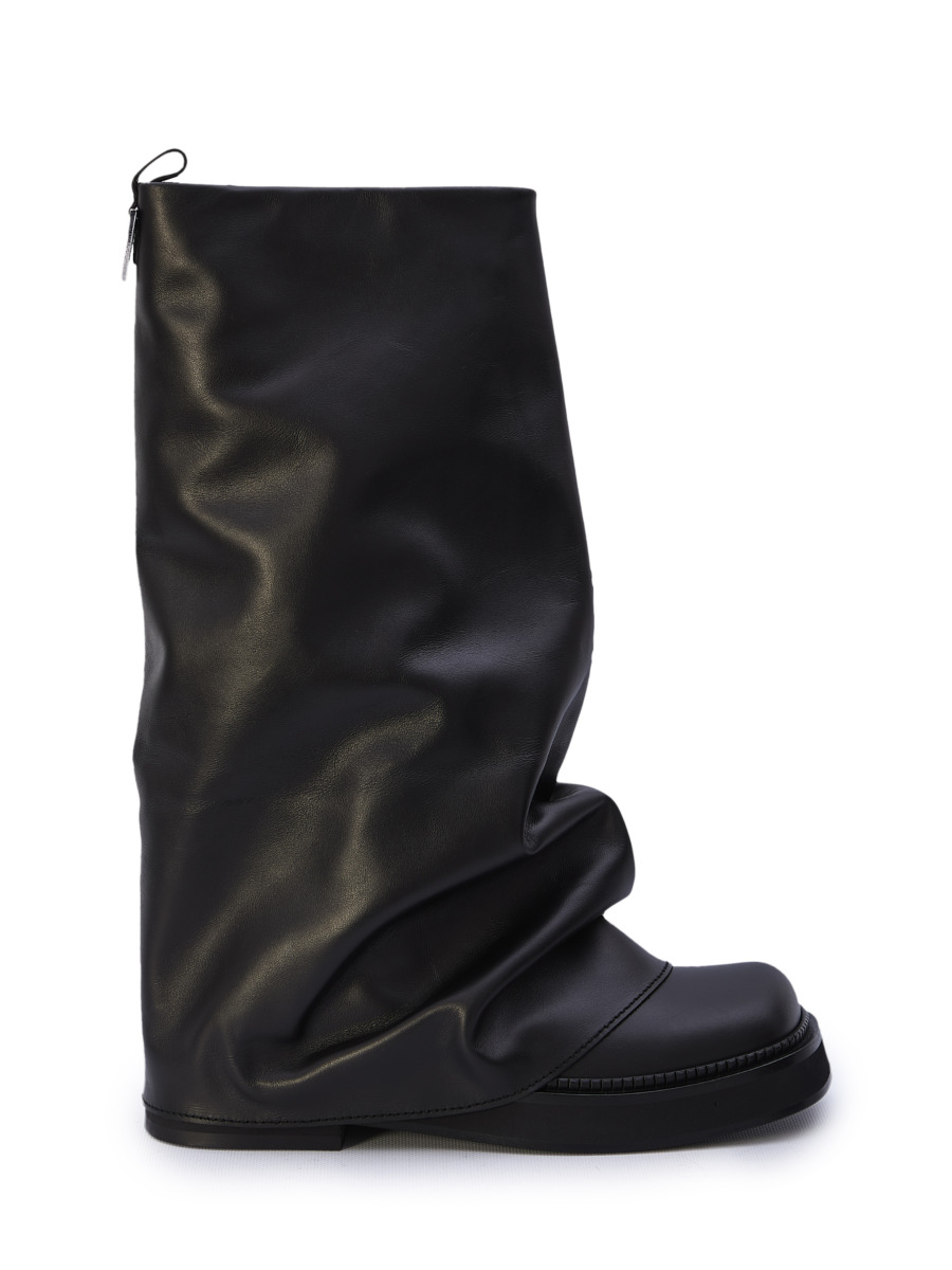 Leam Boots in Black Thetico GOOFASH