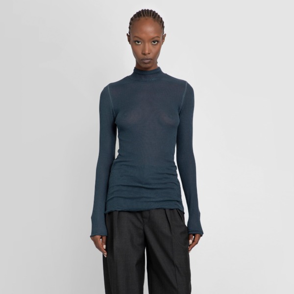 Lemaire - Lady T-Shirt in Blue at Antonioli GOOFASH