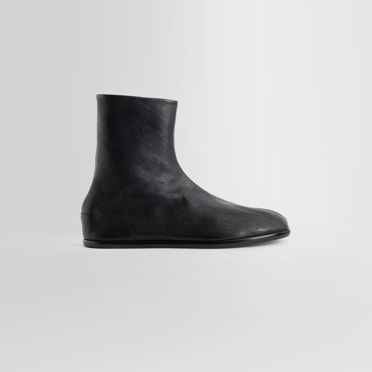 Maison Margiela Boots Black - Antonioli GOOFASH