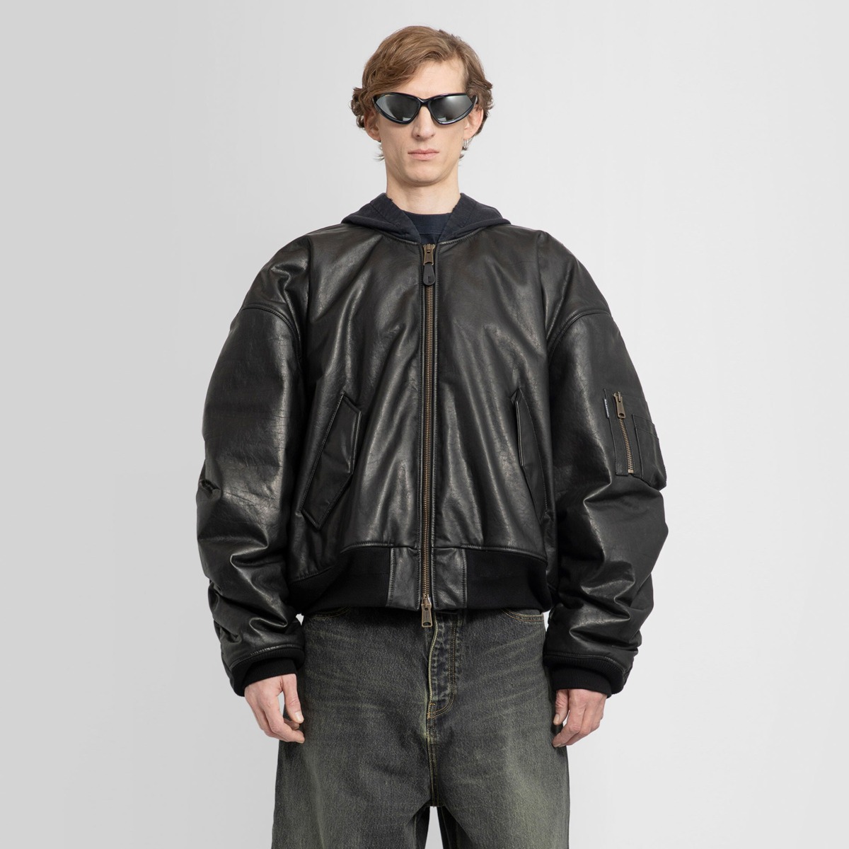 Man Leather Jacket in Black by Antonioli GOOFASH
