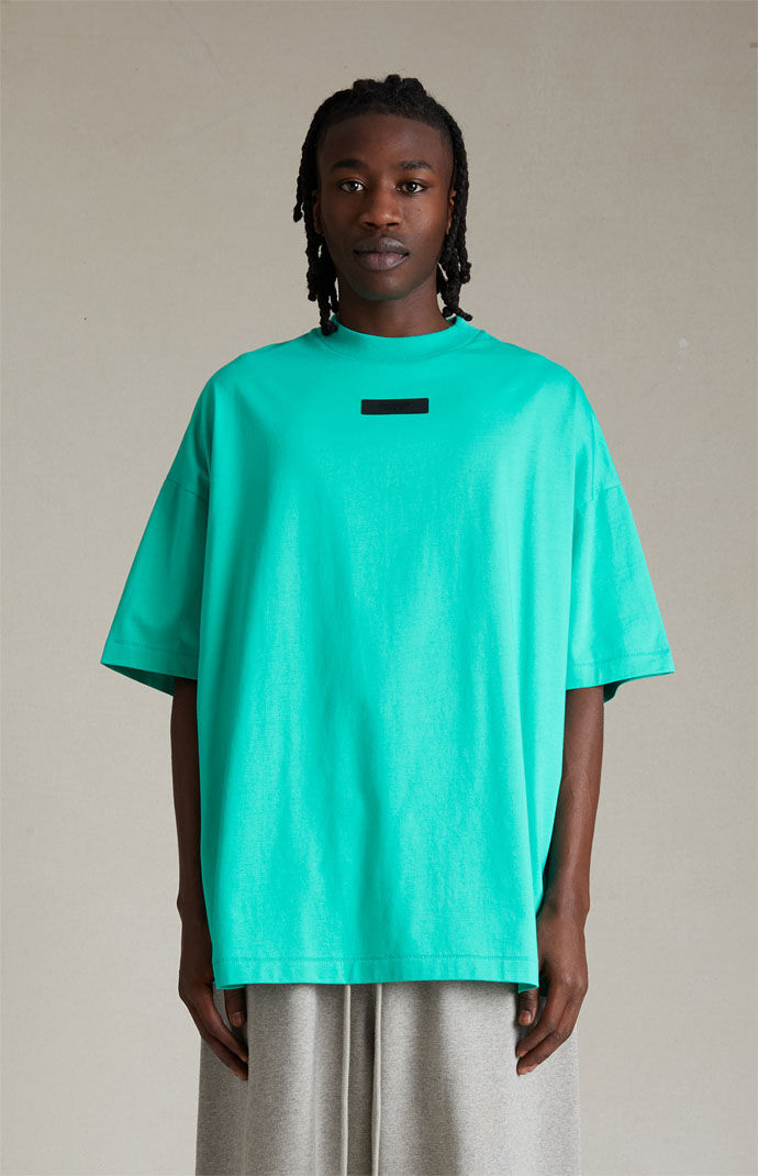 Man T-Shirt in Green - Pacsun GOOFASH