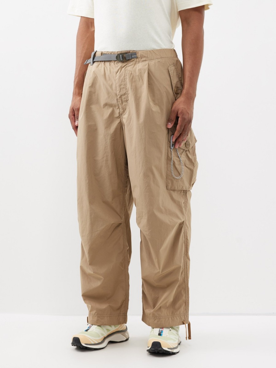 Matches Fashion - Beige Mens Cargo Trousers And Wander GOOFASH
