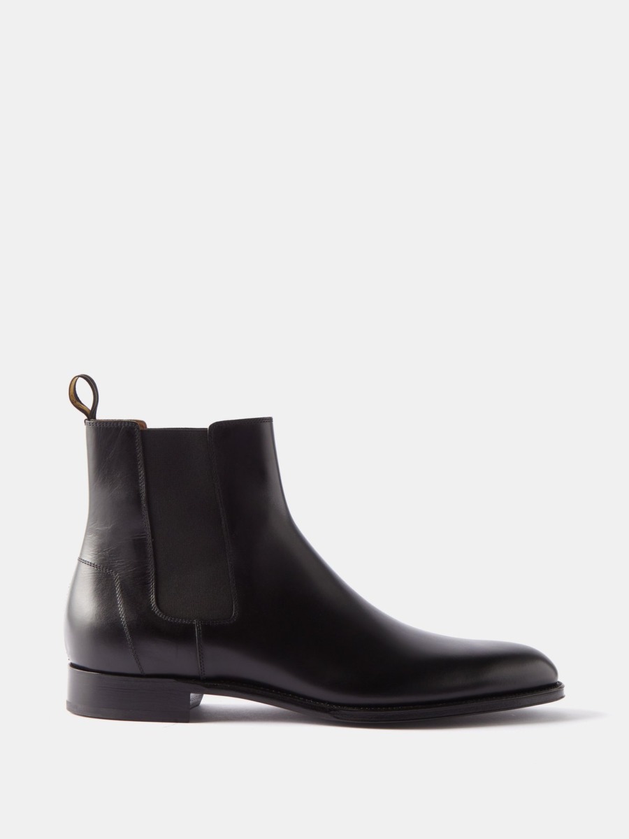 Matches Fashion - Man Chelsea Boots in Black GOOFASH