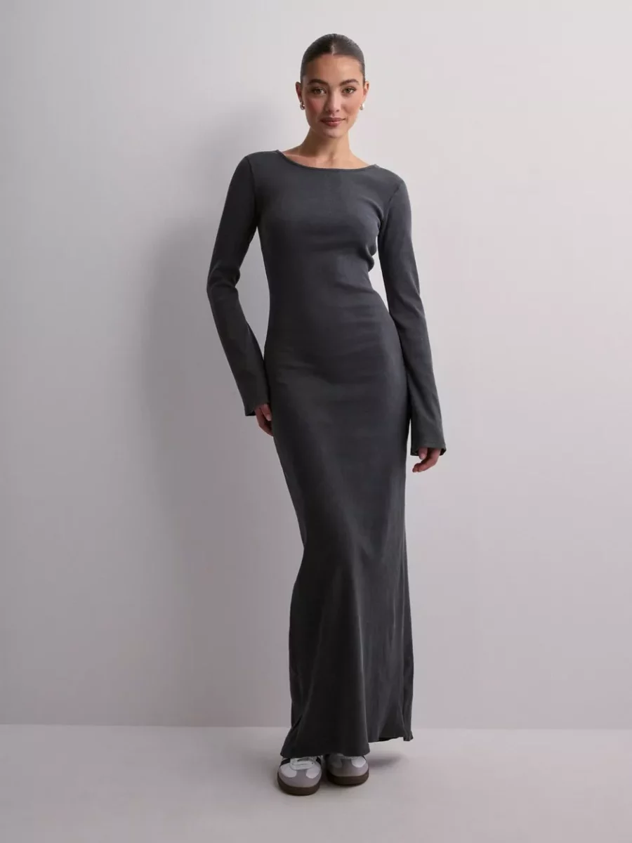 Maxi Dress Grey for Women at Nelly GOOFASH