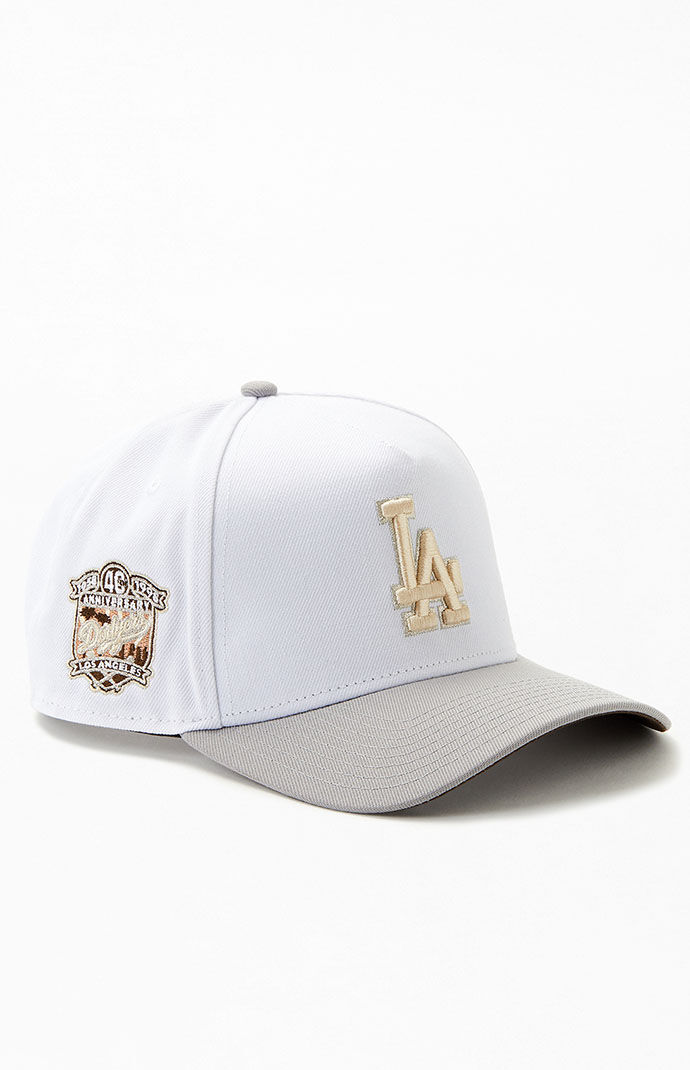Men's Snapback Cap in White from Pacsun GOOFASH