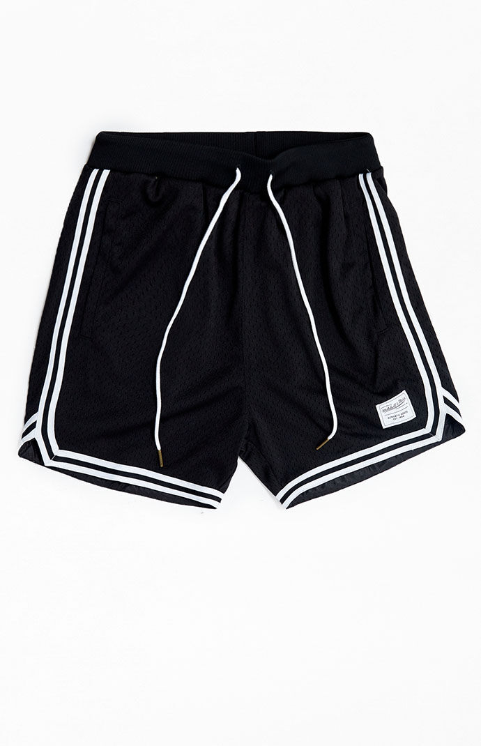 Mitchell & Ness Shorts Black at Pacsun GOOFASH