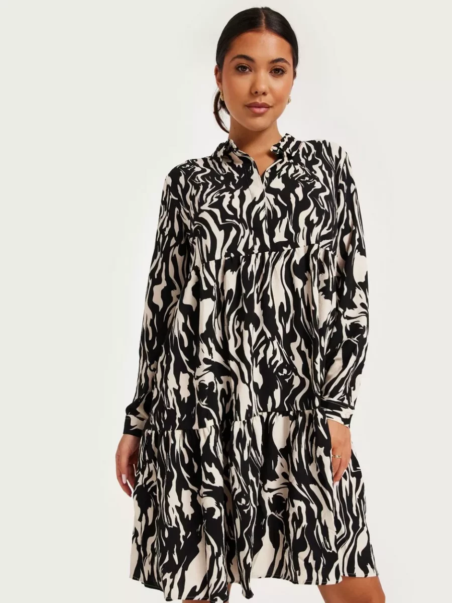 Nelly Animal Shirt Dress for Women from Jdy GOOFASH