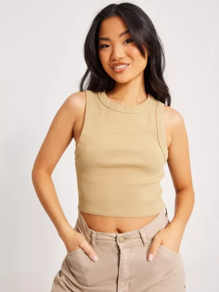 Nelly - Beige Top Abrand Jeans GOOFASH