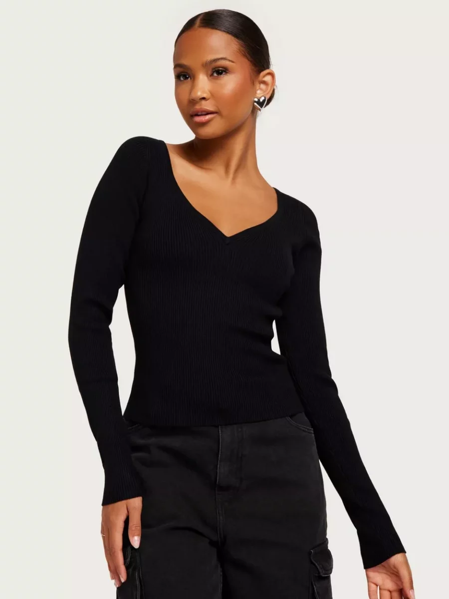 Nelly Black Knitted Sweater for Women by Jdy GOOFASH