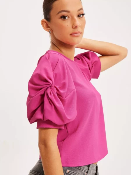 Nelly Ladies Blouse in Purple by Only GOOFASH