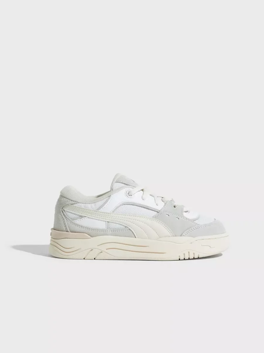 Nelly - Ladies Sneakers in White GOOFASH