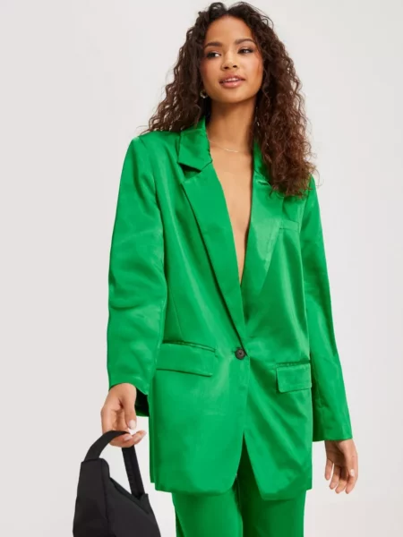 Nelly - Lady Green Jacket by Only GOOFASH