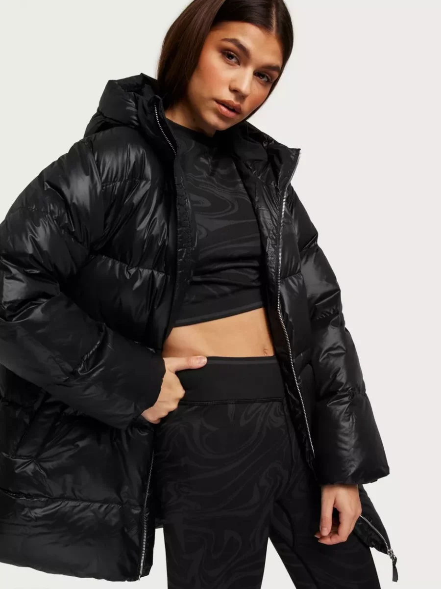 Nelly - Lady Jacket in Black GOOFASH