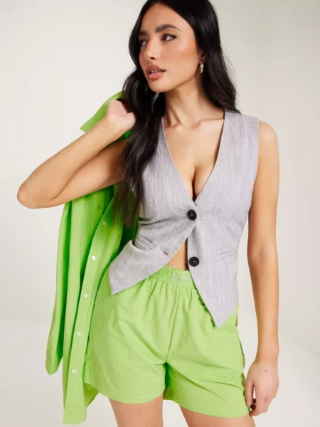 Nelly - Lady Shorts in Green by Résumé GOOFASH