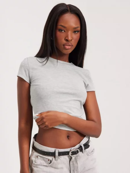 Nelly - Lady Top in Grey GOOFASH