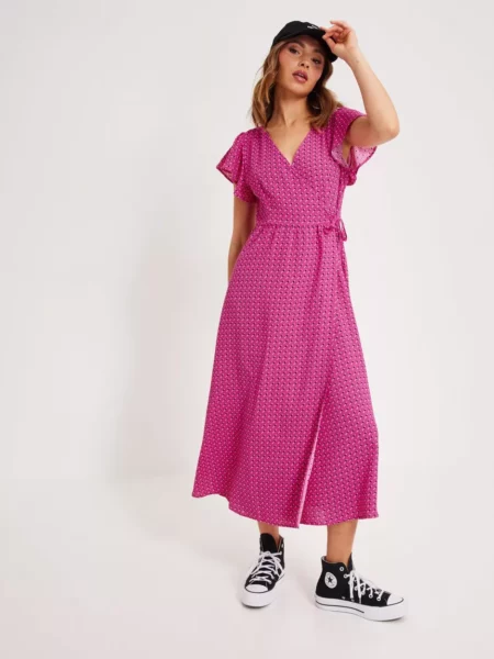 Nelly - Lady Wrap Dress in Dots GOOFASH