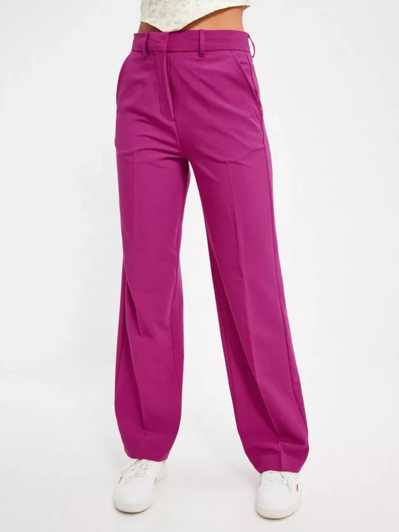 Nelly - Pink - Woman Trousers GOOFASH