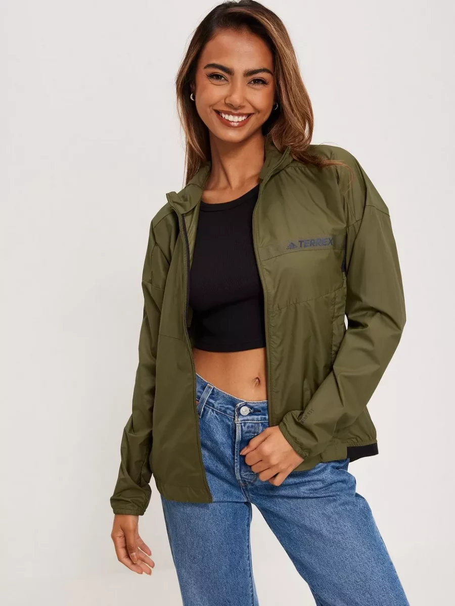 Nelly - Training Jacket in Green from Adidas GOOFASH