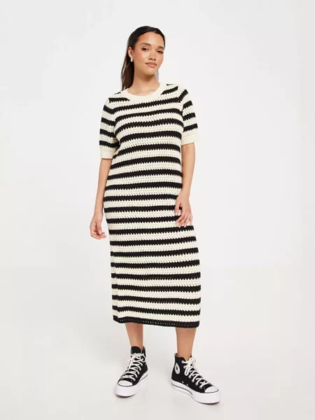 Nelly Woman Black Knitted Dress from Selected GOOFASH