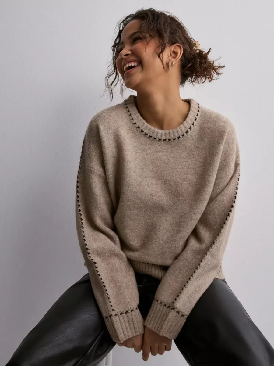 Nelly - Woman Knitted Sweater Beige Neo Noir GOOFASH