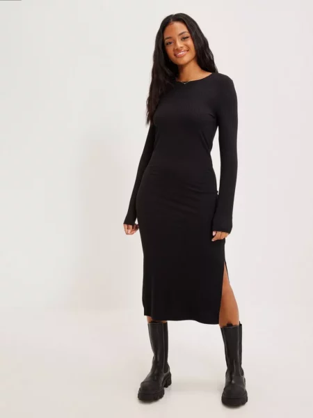 Nelly Woman Midi Dress in Black GOOFASH