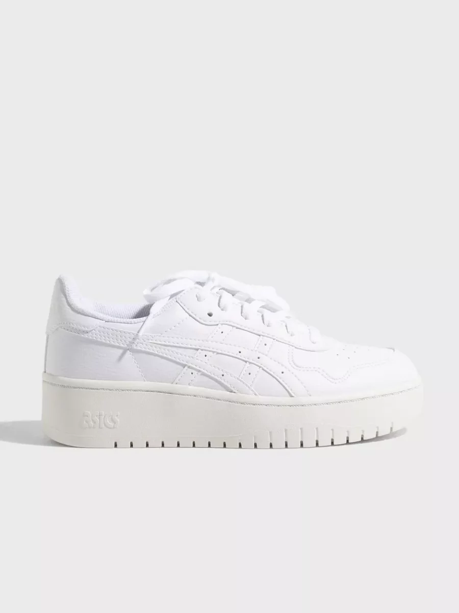 Nelly - Woman Sneakers in White from Asics GOOFASH
