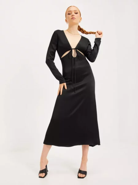 Nelly - Women Black Midi Dress by Bardot GOOFASH
