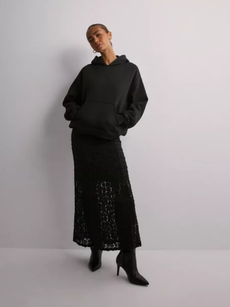 Nelly Women Skirt in Black GOOFASH