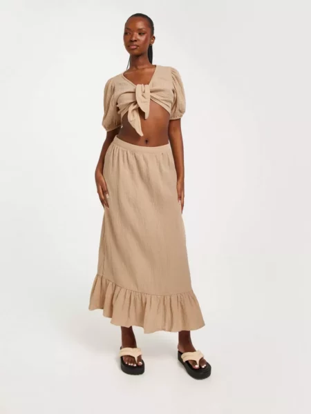 Nelly - Women Skirt in Cream - Vero Moda GOOFASH