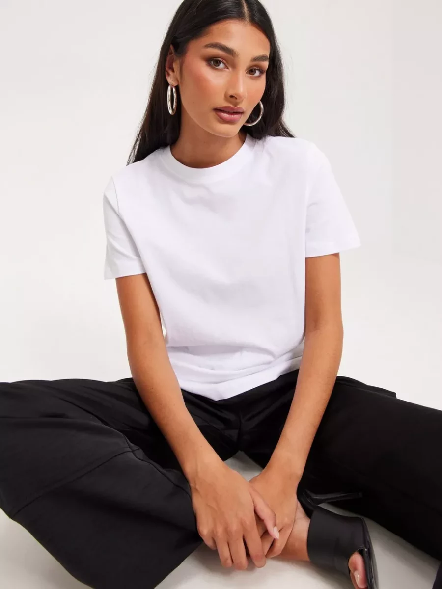 Nelly - Women Top in White Selected GOOFASH
