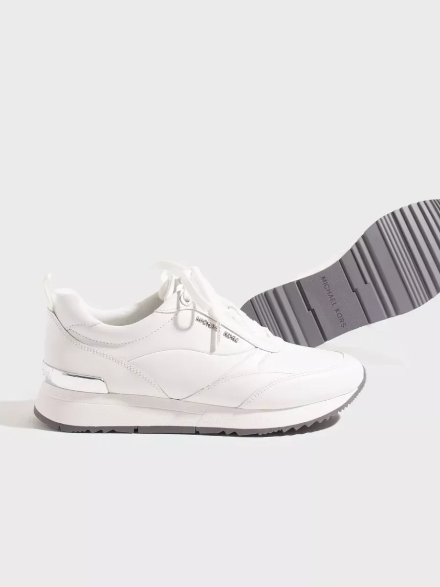 Nelly Women Trainers in White GOOFASH