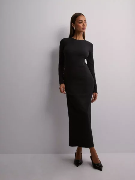 Nelly - Women's Black Midi Dress from Samsoe & Samsoe GOOFASH
