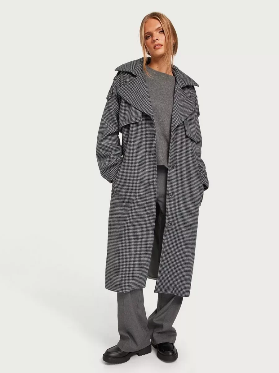 Nelly Women's Grey Coat GOOFASH