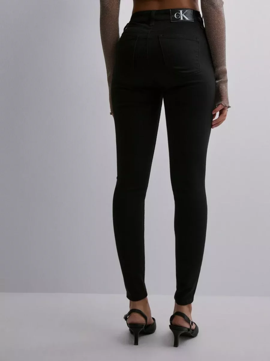 Nelly - Women's Jeans in Black from Calvin Klein GOOFASH