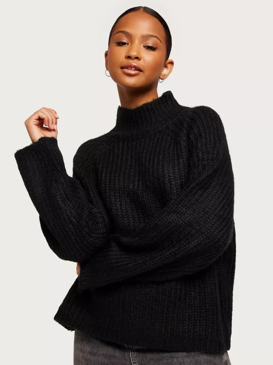 Nelly - Women's Knitted Sweater Black GOOFASH