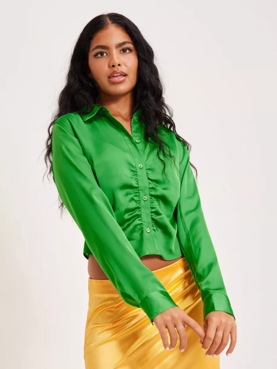 Nelly - Women's Shirt - Green GOOFASH