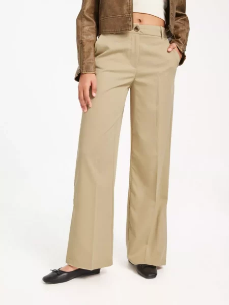 Nelly Womens Trousers Cream GOOFASH